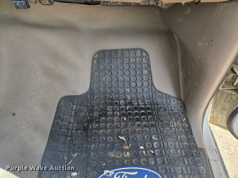 image for item ED1986 1995 Ford F-Super Duty utility / service truck