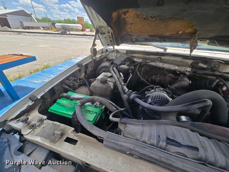 image for item ED1986 1995 Ford F-Super Duty utility / service truck