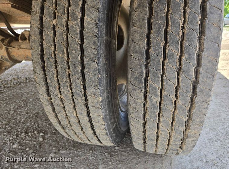 image for item ED1986 1995 Ford F-Super Duty utility / service truck