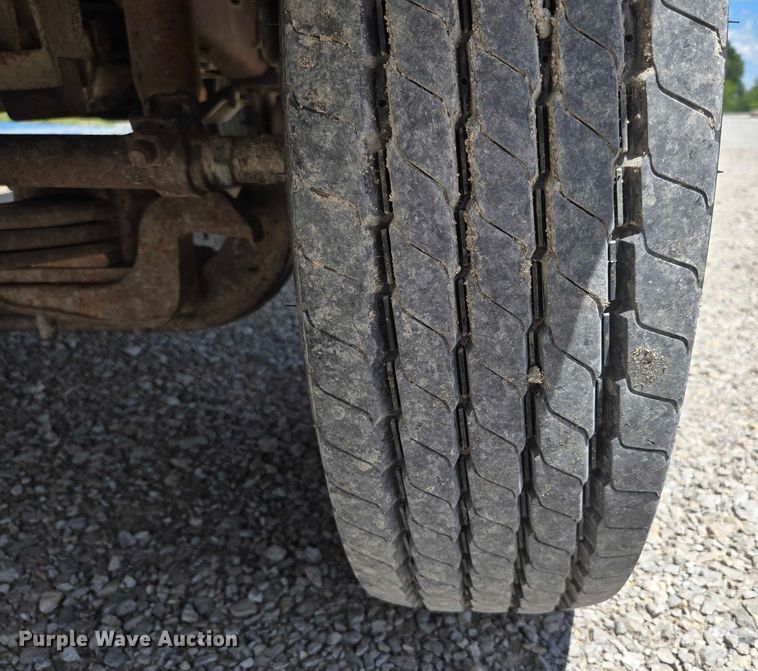 image for item ED1986 1995 Ford F-Super Duty utility / service truck