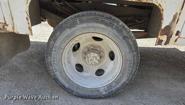 image for item ED1986 1995 Ford F-Super Duty utility / service truck