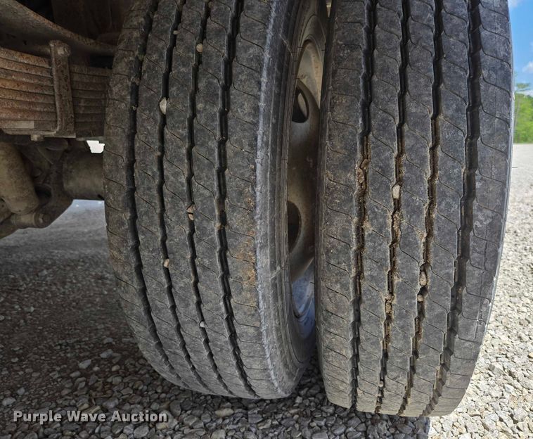 image for item ED1986 1995 Ford F-Super Duty utility / service truck