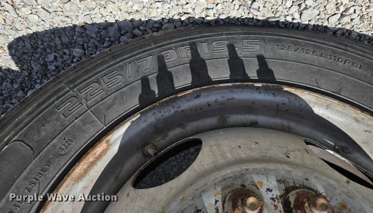 image for item ED1986 1995 Ford F-Super Duty utility / service truck