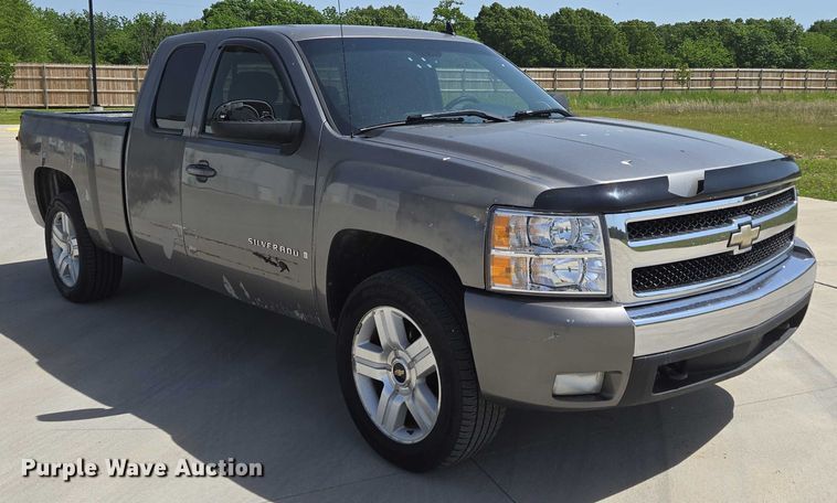 image for item ED1987 2008 Chevrolet Silverado 1500 Ext. Cab pickup truck