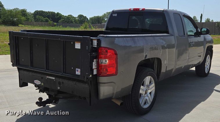 image for item ED1987 2008 Chevrolet Silverado 1500 Ext. Cab pickup truck