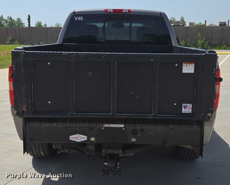 image for item ED1987 2008 Chevrolet Silverado 1500 Ext. Cab pickup truck