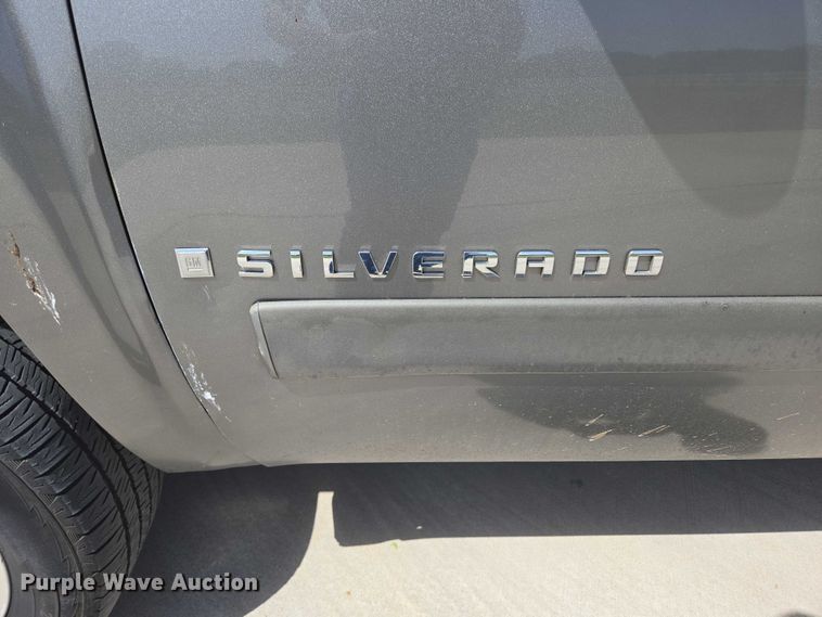 image for item ED1987 2008 Chevrolet Silverado 1500 Ext. Cab pickup truck