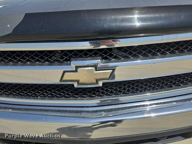 image for item ED1987 2008 Chevrolet Silverado 1500 Ext. Cab pickup truck