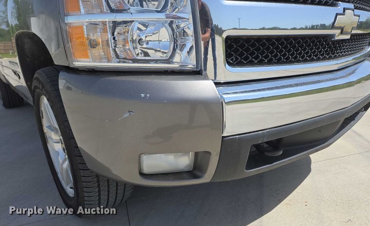 image for item ED1987 2008 Chevrolet Silverado 1500 Ext. Cab pickup truck