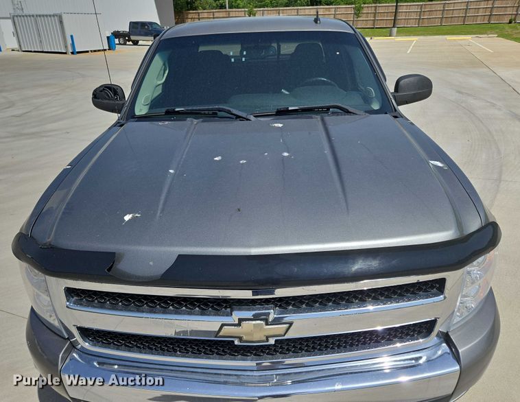 image for item ED1987 2008 Chevrolet Silverado 1500 Ext. Cab pickup truck