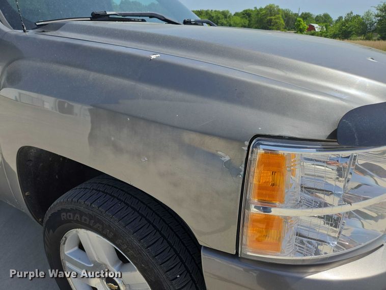 image for item ED1987 2008 Chevrolet Silverado 1500 Ext. Cab pickup truck