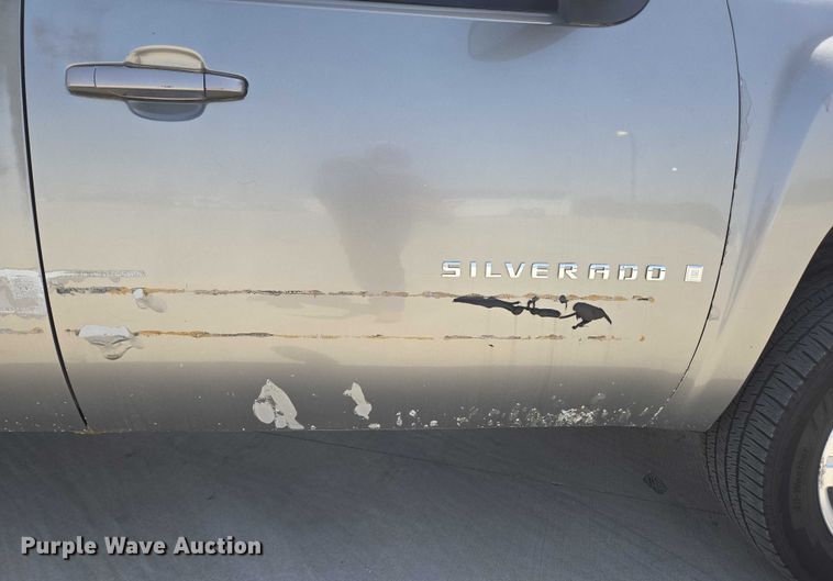 image for item ED1987 2008 Chevrolet Silverado 1500 Ext. Cab pickup truck
