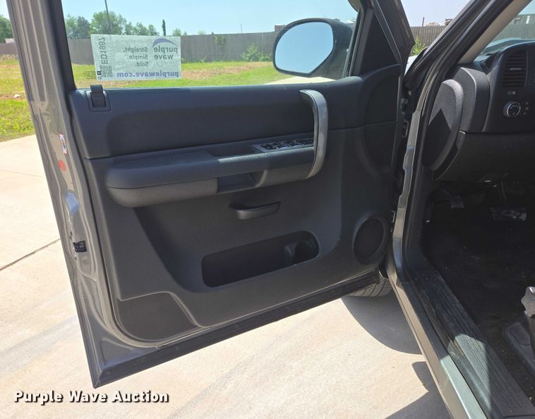 image for item ED1987 2008 Chevrolet Silverado 1500 Ext. Cab pickup truck