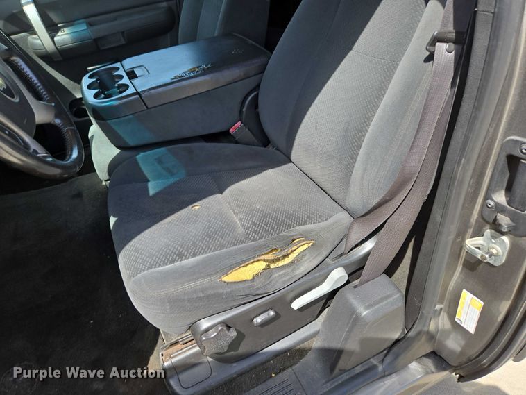 image for item ED1987 2008 Chevrolet Silverado 1500 Ext. Cab pickup truck