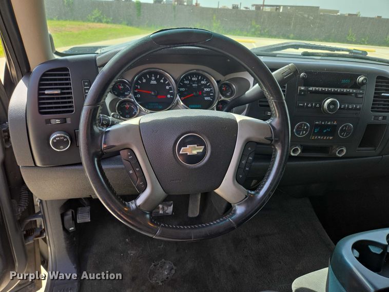 image for item ED1987 2008 Chevrolet Silverado 1500 Ext. Cab pickup truck