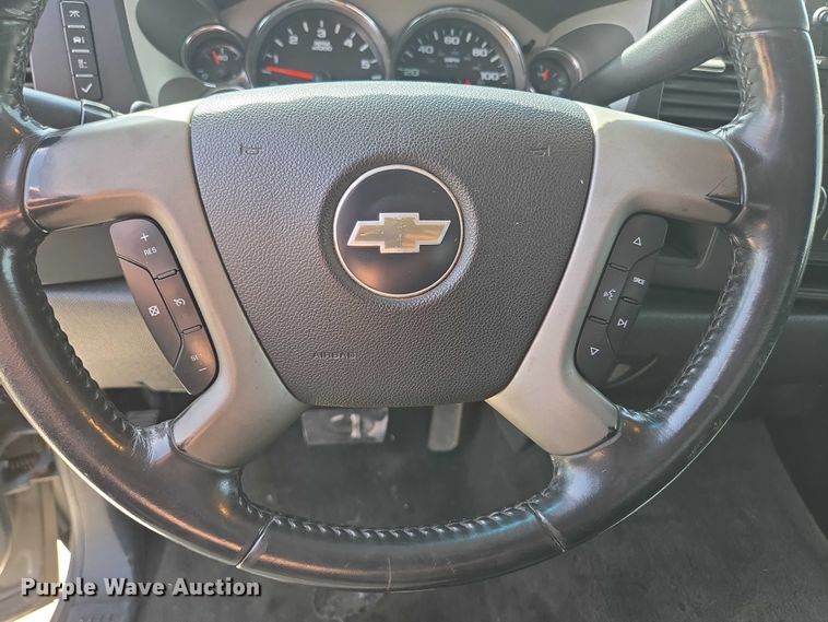 image for item ED1987 2008 Chevrolet Silverado 1500 Ext. Cab pickup truck