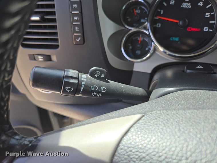 image for item ED1987 2008 Chevrolet Silverado 1500 Ext. Cab pickup truck