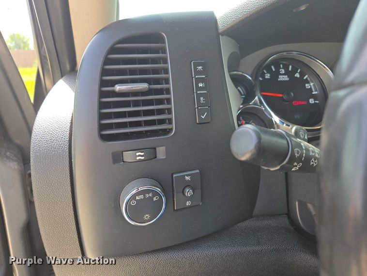 image for item ED1987 2008 Chevrolet Silverado 1500 Ext. Cab pickup truck