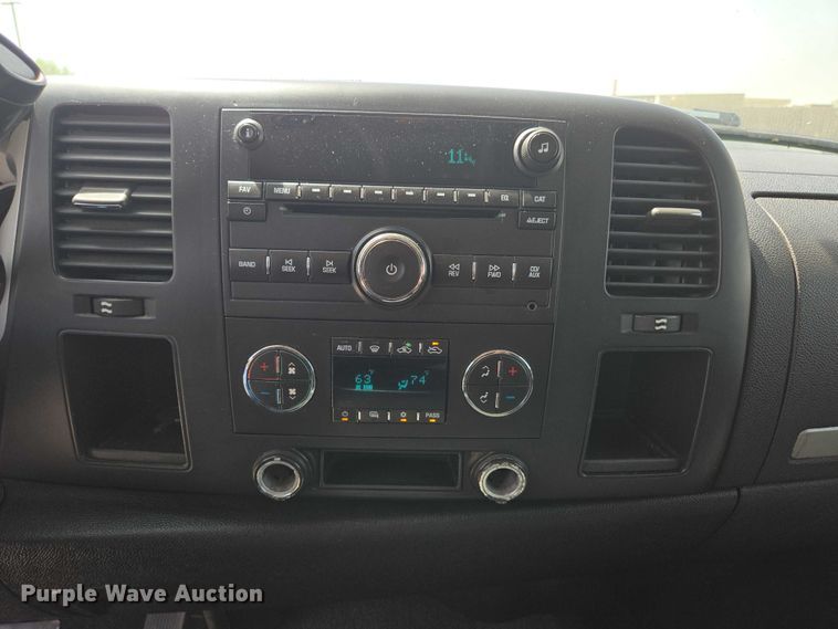 image for item ED1987 2008 Chevrolet Silverado 1500 Ext. Cab pickup truck