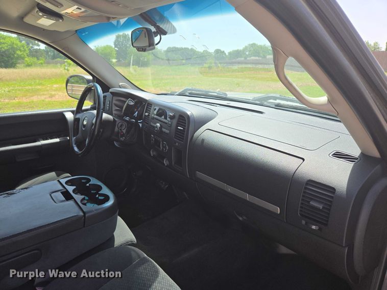 image for item ED1987 2008 Chevrolet Silverado 1500 Ext. Cab pickup truck