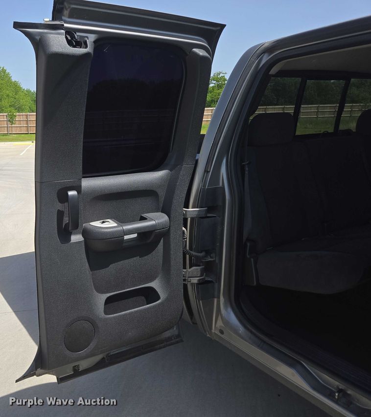 image for item ED1987 2008 Chevrolet Silverado 1500 Ext. Cab pickup truck