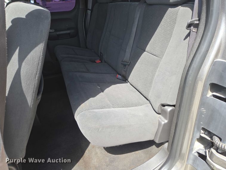 image for item ED1987 2008 Chevrolet Silverado 1500 Ext. Cab pickup truck