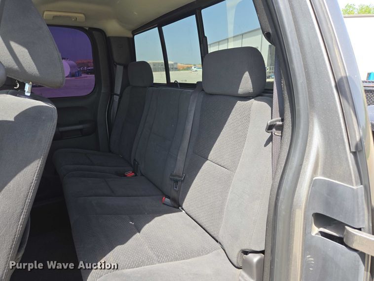 image for item ED1987 2008 Chevrolet Silverado 1500 Ext. Cab pickup truck