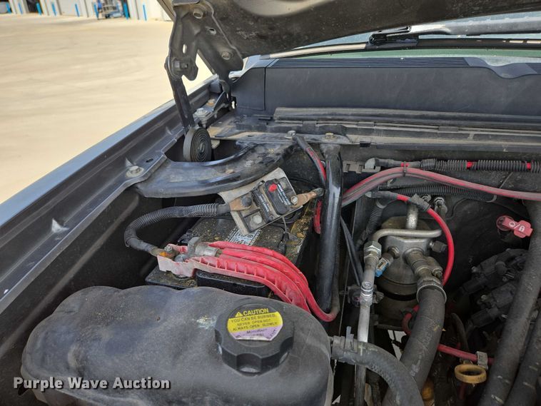 image for item ED1987 2008 Chevrolet Silverado 1500 Ext. Cab pickup truck