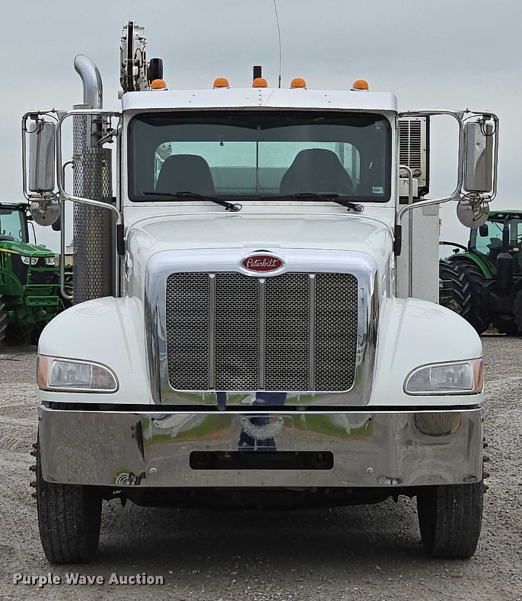 image for item ED1993 2015 Peterbilt PB337 utility / service truck