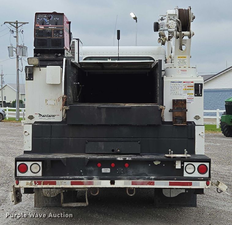 image for item ED1993 2015 Peterbilt PB337 utility / service truck