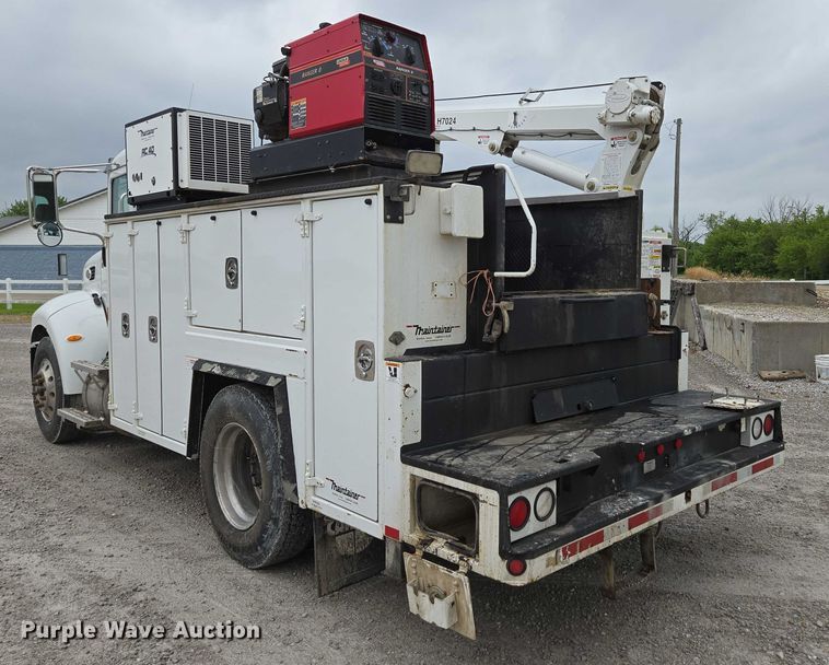 image for item ED1993 2015 Peterbilt PB337 utility / service truck