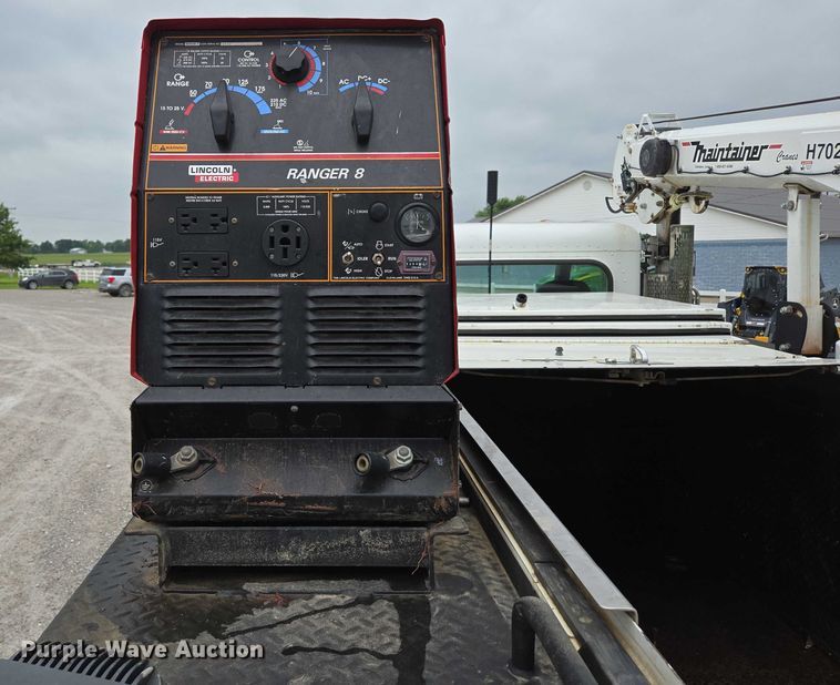 image for item ED1993 2015 Peterbilt PB337 utility / service truck