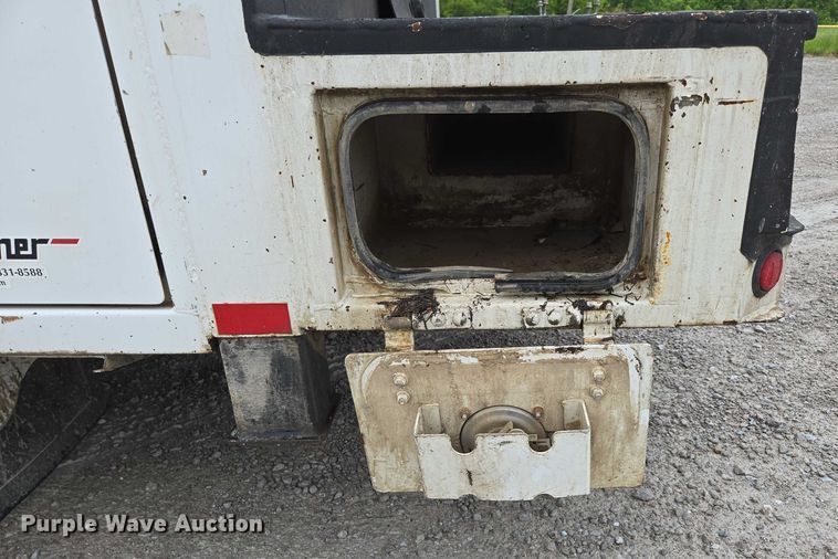 image for item ED1993 2015 Peterbilt PB337 utility / service truck