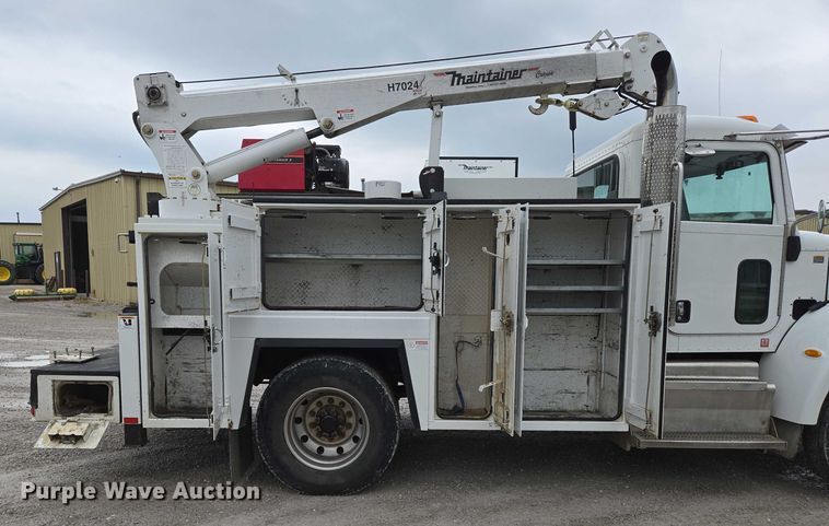 image for item ED1993 2015 Peterbilt PB337 utility / service truck