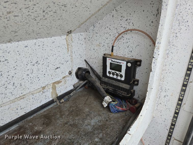 image for item ED1993 2015 Peterbilt PB337 utility / service truck