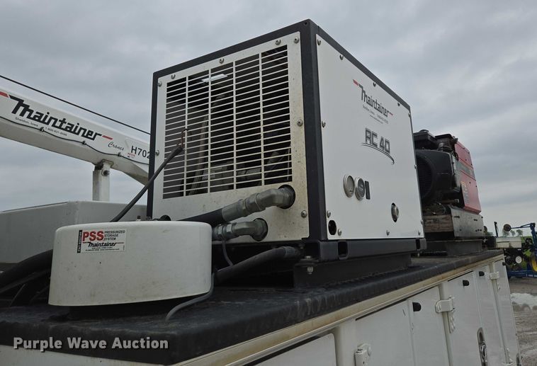 image for item ED1993 2015 Peterbilt PB337 utility / service truck