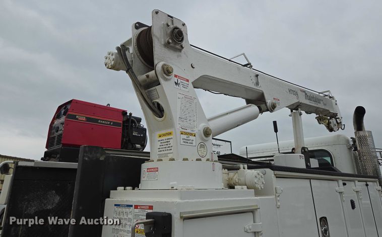 image for item ED1993 2015 Peterbilt PB337 utility / service truck