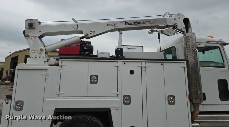 image for item ED1993 2015 Peterbilt PB337 utility / service truck