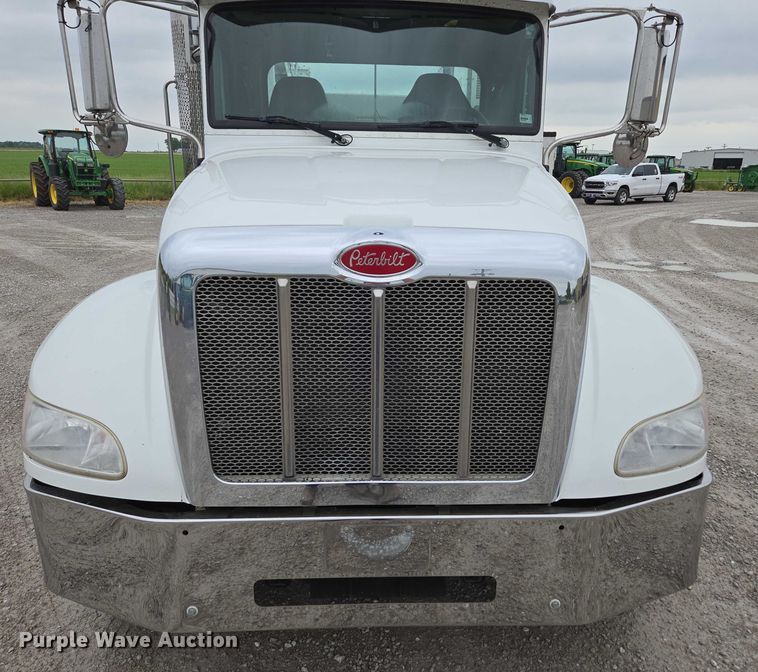 image for item ED1993 2015 Peterbilt PB337 utility / service truck