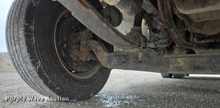 image for item ED1993 2015 Peterbilt PB337 utility / service truck