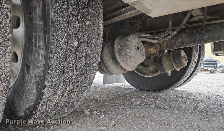 image for item ED1993 2015 Peterbilt PB337 utility / service truck