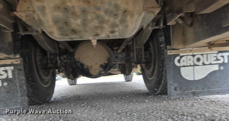 image for item ED1993 2015 Peterbilt PB337 utility / service truck