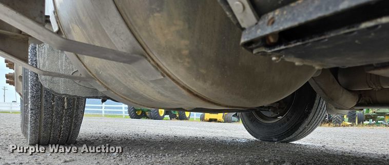 image for item ED1993 2015 Peterbilt PB337 utility / service truck