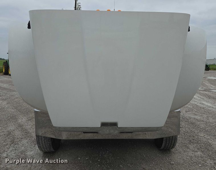 image for item ED1993 2015 Peterbilt PB337 utility / service truck