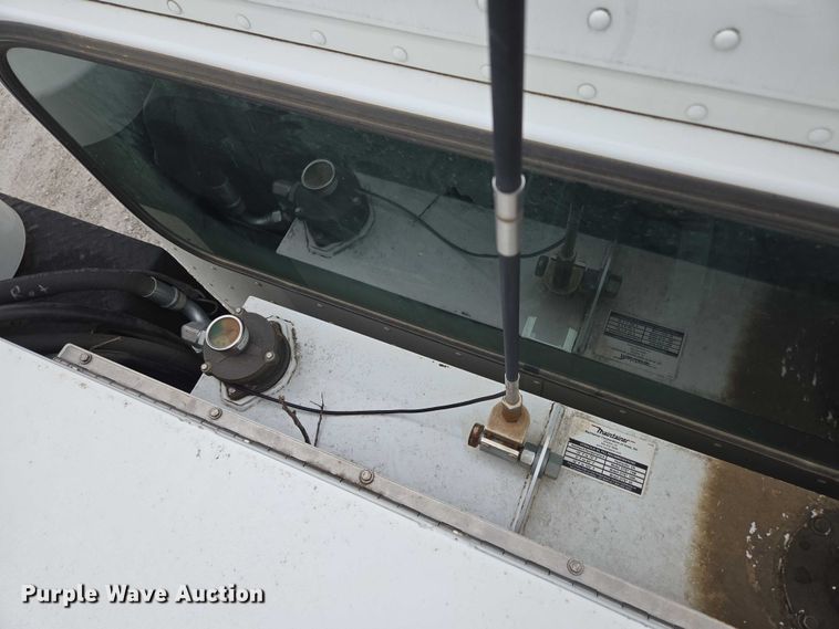 image for item ED1993 2015 Peterbilt PB337 utility / service truck