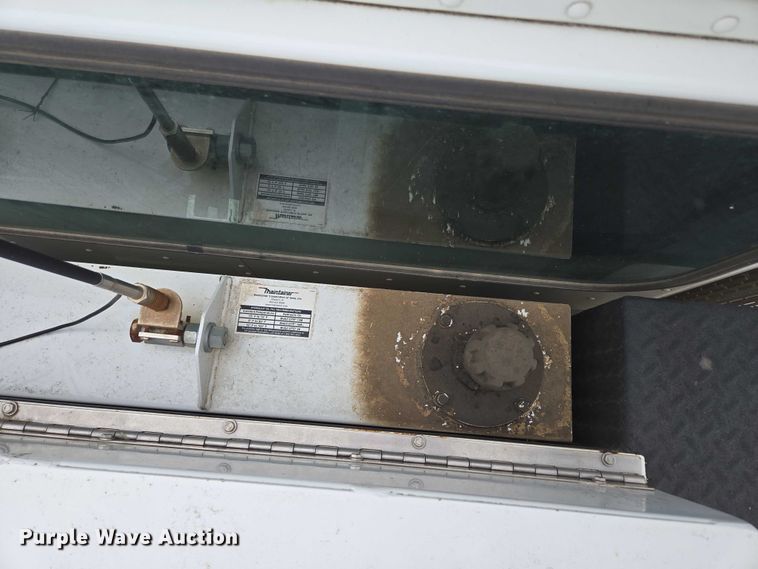 image for item ED1993 2015 Peterbilt PB337 utility / service truck