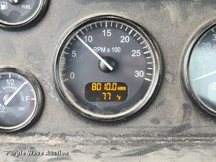 image for item ED1993 2015 Peterbilt PB337 utility / service truck