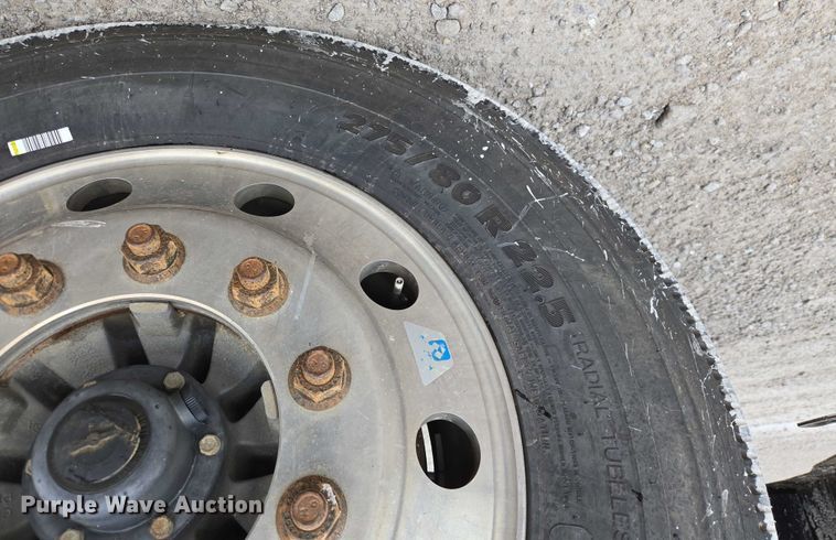 image for item ED1993 2015 Peterbilt PB337 utility / service truck