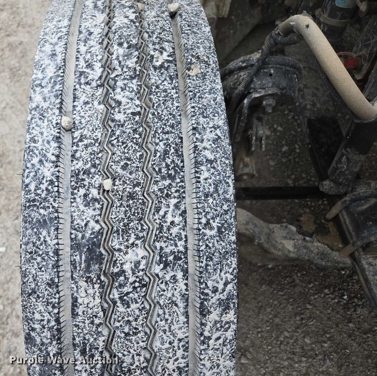 image for item ED1993 2015 Peterbilt PB337 utility / service truck