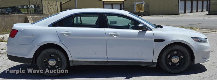 image for item ED1998 2015 Ford Taurus Police Interceptor 